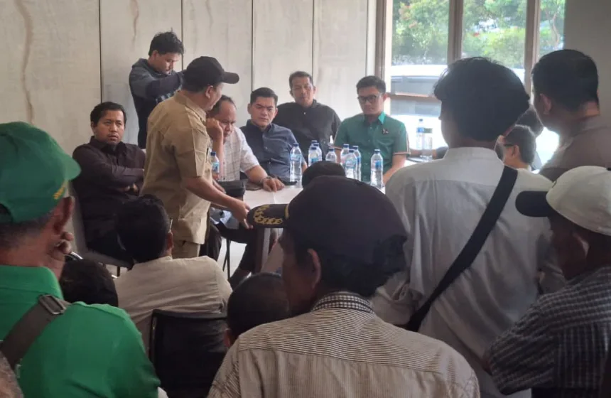 PT Poris Indah Graha (PIG) telah menyepakati pembukaan kembali akses jalan yang selama ini digunakan masyarakat setelah dilakukan inspeksi lapangan oleh Komisi I DPRD Kota Tangerang bersama pejabat Kecamatan, dan pihak pengembang.